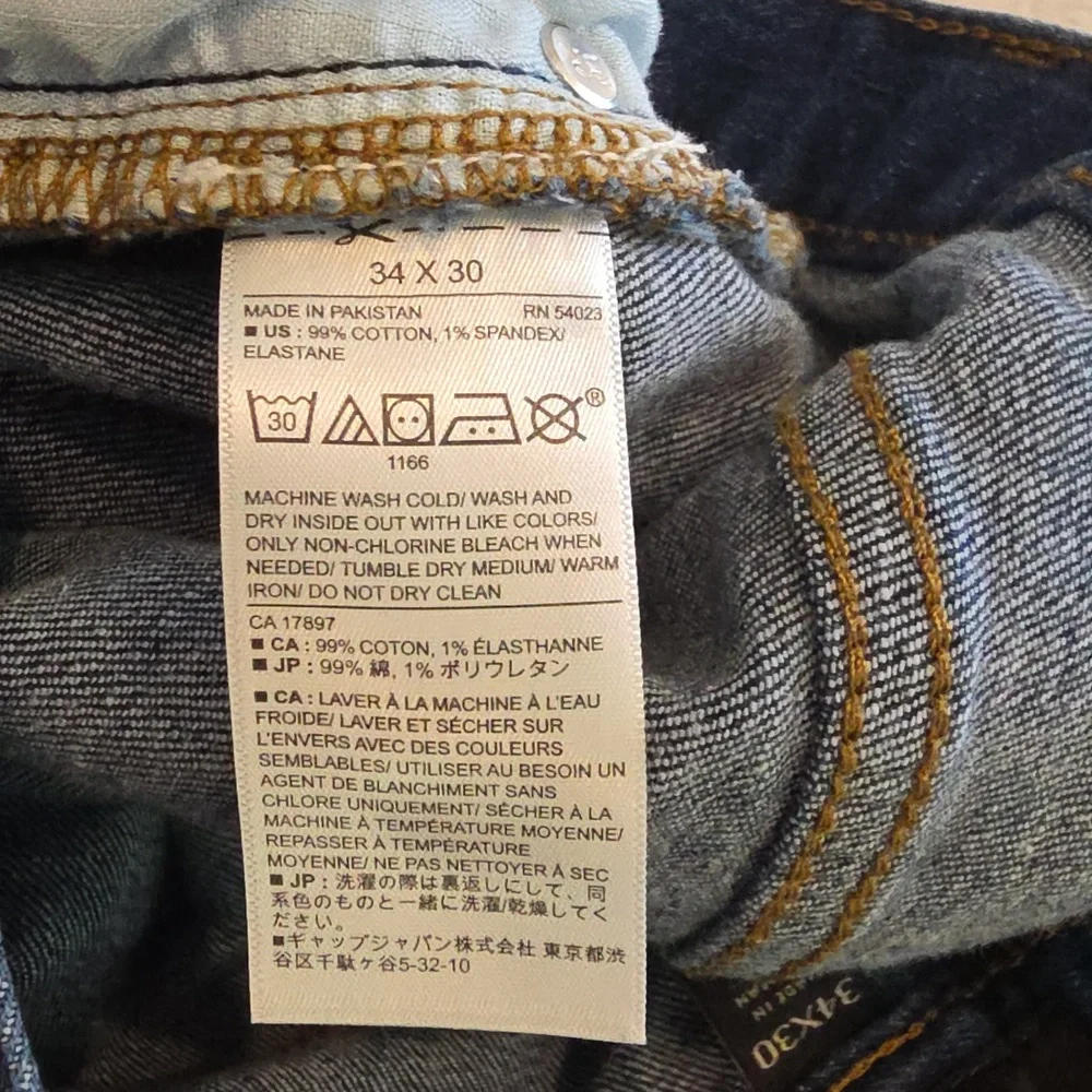 Banana Republic Athletic Men's Size 34x30 Relaxed Straight Leg Distressed